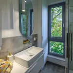 Amber Glow By - 3 Bedrooms, Parking דירה
