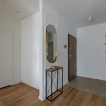 Amber Glow By - 3 Bedrooms, Parking *