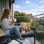 Amber Glow By - 3 Bedrooms, Parking סופוט