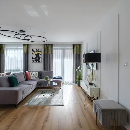 Amber Glow By - 3 Bedrooms, Parking דירה סופוט
